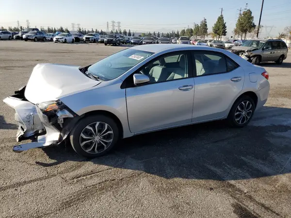 5YFBURHEXHP687653 2017 TOYOTA COROLLA - Image 1