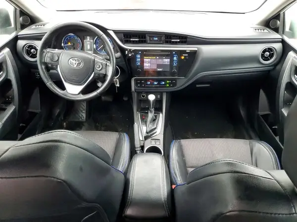 5YFBURHEXHP689211 2017 TOYOTA COROLLA - Image 8