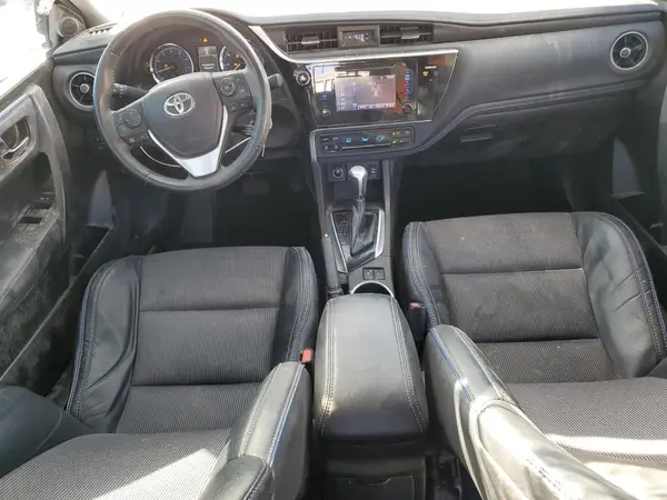 5YFBURHEXHP690262 2017 TOYOTA COROLLA - Image 8