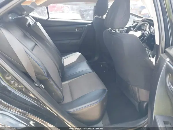 5YFBURHEXHP692593 2017 TOYOTA COROLLA - Image 8