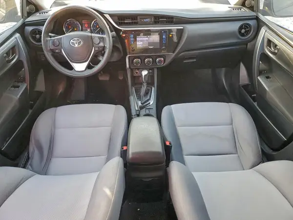 5YFBURHEXHP692951 2017 TOYOTA COROLLA - Image 8