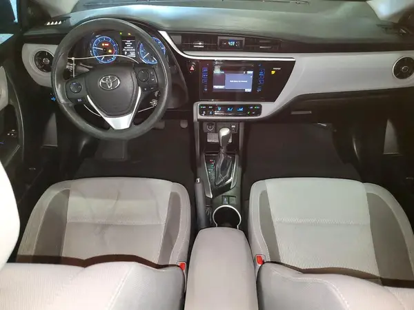 5YFBURHEXHP696353 2017 TOYOTA COROLLA - Image 8