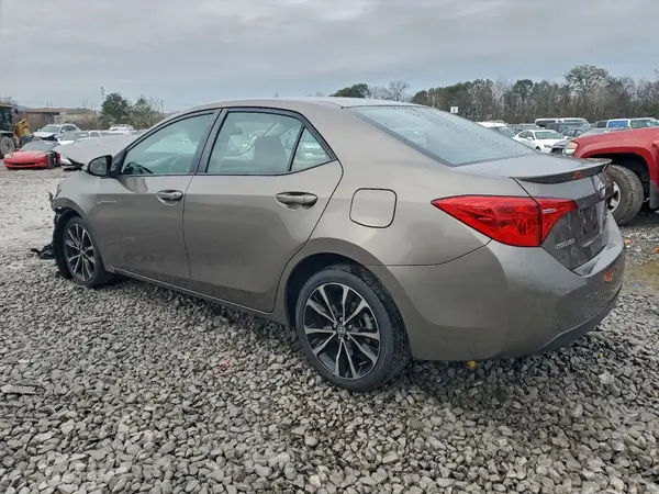 5YFBURHEXHP701437 2017 TOYOTA COROLLA - Image 2