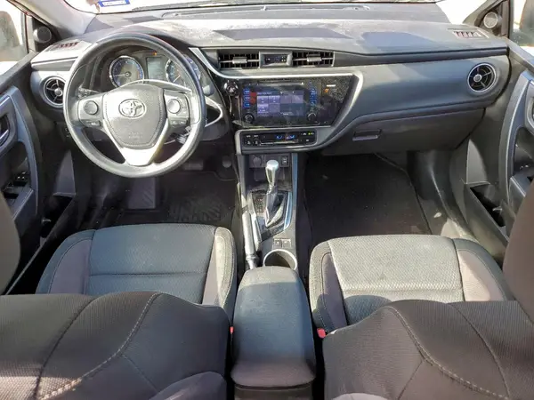 5YFBURHEXHP702894 2017 TOYOTA COROLLA - Image 8
