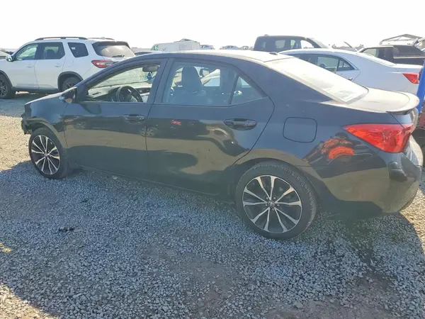 5YFBURHEXHP706248 2017 TOYOTA COROLLA - Image 2