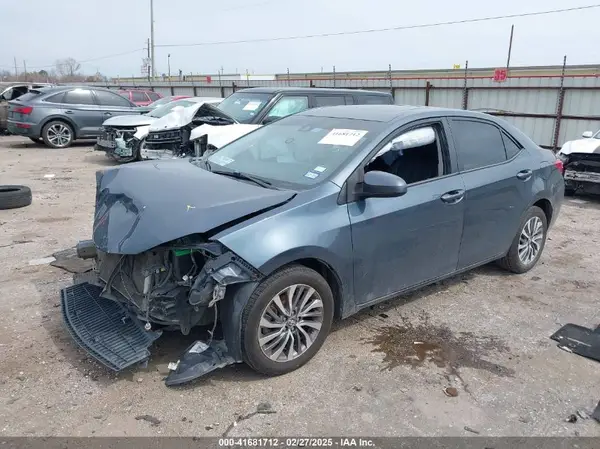 5YFBURHEXHP707240 2017 TOYOTA COROLLA - Image 2