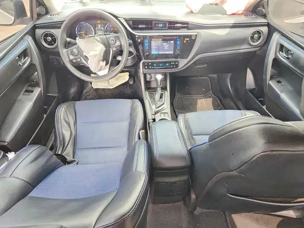 5YFBURHEXHP708663 2017 TOYOTA COROLLA - Image 8