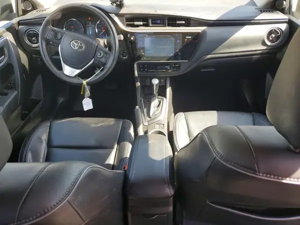 5YFBURHEXHP708811 2017 TOYOTA COROLLA - Image 8
