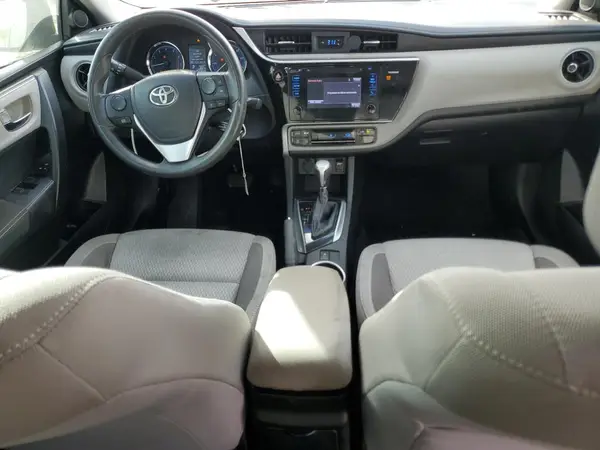 5YFBURHEXHP709019 2017 TOYOTA COROLLA - Image 8