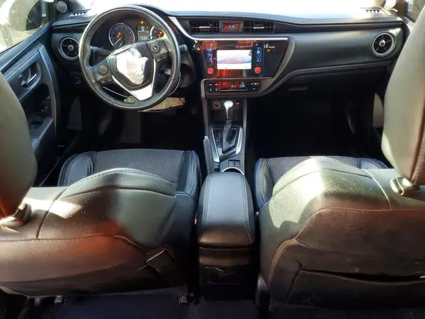 5YFBURHEXHP709571 2017 TOYOTA COROLLA - Image 8