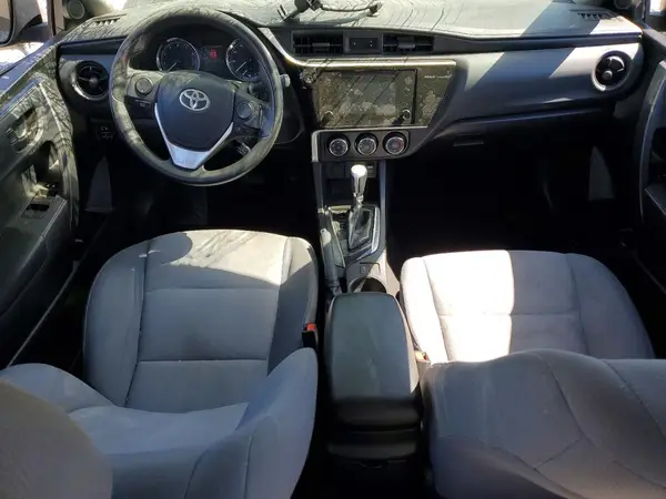 5YFBURHEXHP709800 2017 TOYOTA COROLLA - Image 8
