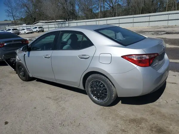 5YFBURHEXHP710848 2017 TOYOTA COROLLA - Image 2