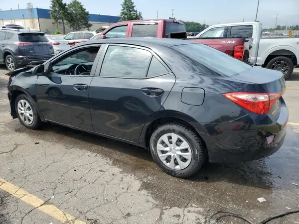 5YFBURHEXHP712910 2017 TOYOTA COROLLA - Image 2