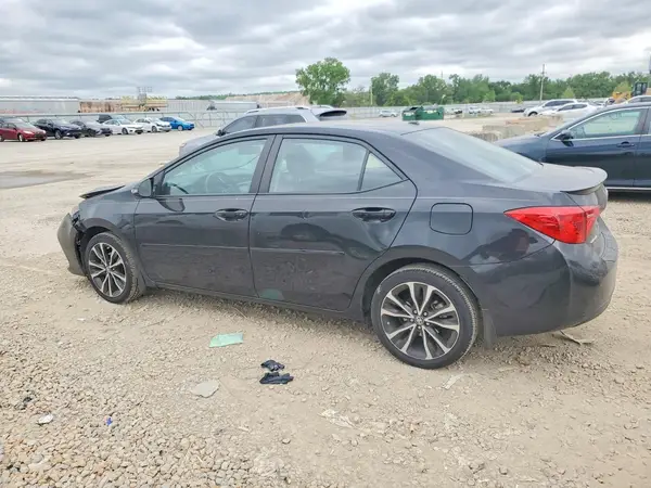 5YFBURHEXHP714396 2017 TOYOTA COROLLA - Image 2