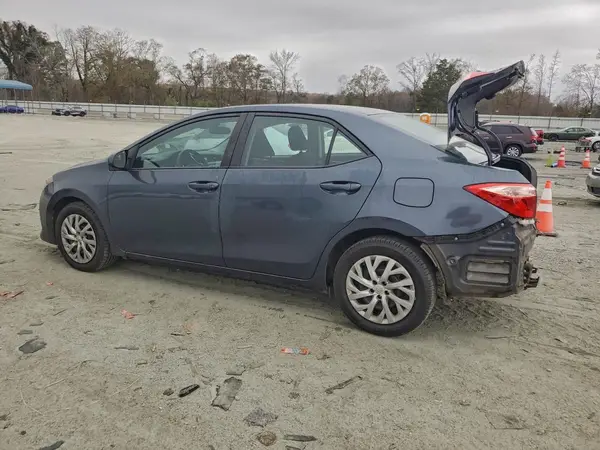 5YFBURHEXHP714768 2017 TOYOTA COROLLA - Image 2