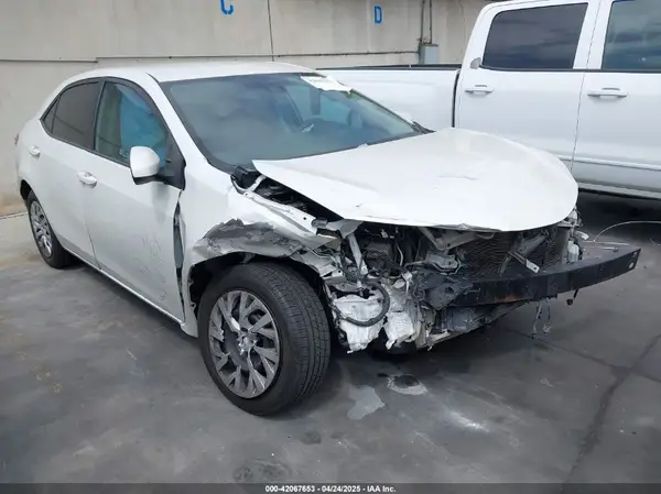 5YFBURHEXHP715211 2017 TOYOTA COROLLA - Image 1