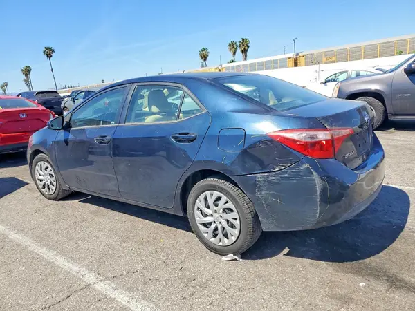 5YFBURHEXHP716357 2017 TOYOTA COROLLA - Image 2