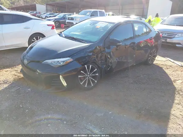 5YFBURHEXHP719615 2017 TOYOTA COROLLA - Image 2