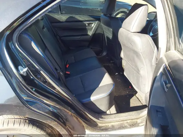 5YFBURHEXHP719615 2017 TOYOTA COROLLA - Image 8