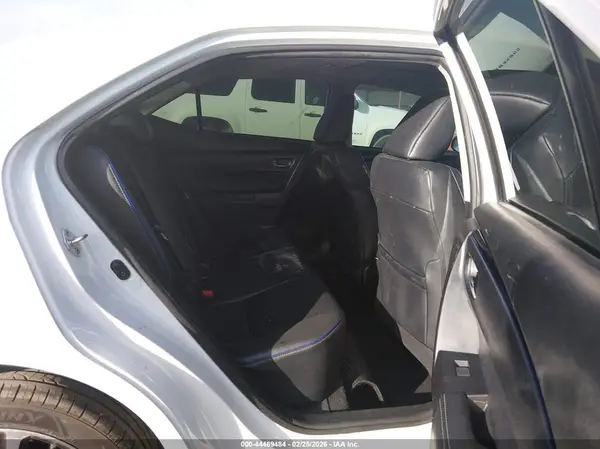 5YFBURHEXHP722188 2017 TOYOTA COROLLA - Image 8
