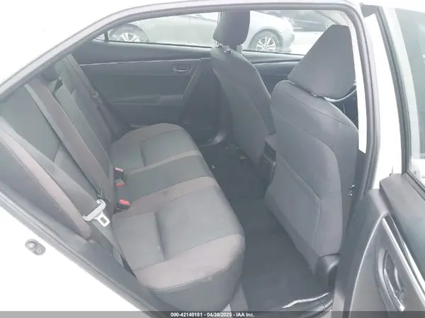 5YFBURHEXHP724653 2017 TOYOTA COROLLA - Image 8