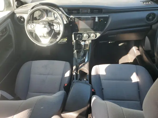 5YFBURHEXHP725561 2017 TOYOTA COROLLA - Image 8