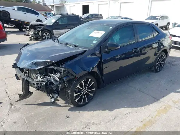 5YFBURHEXHP728122 2017 TOYOTA COROLLA - Image 2