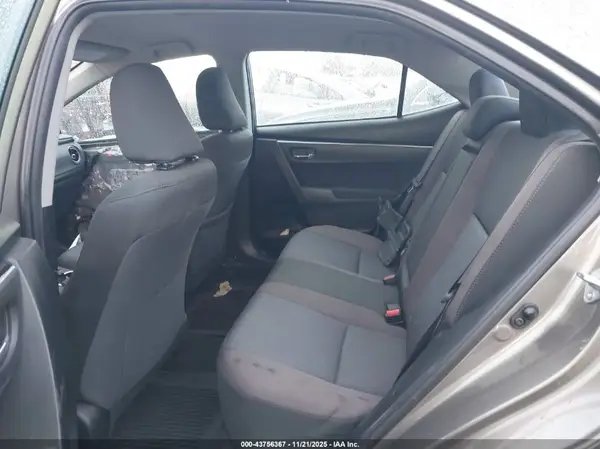 5YFBURHEXHP728167 2017 TOYOTA COROLLA - Image 8