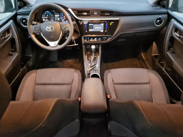 5YFBURHEXHP728573 2017 TOYOTA COROLLA - Image 8