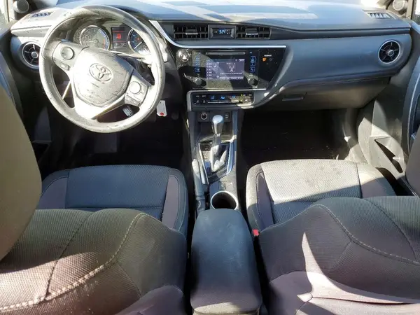 5YFBURHEXHP729142 2017 TOYOTA COROLLA - Image 8