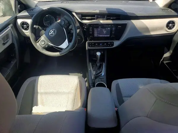 5YFBURHEXHP729951 2017 TOYOTA COROLLA - Image 8