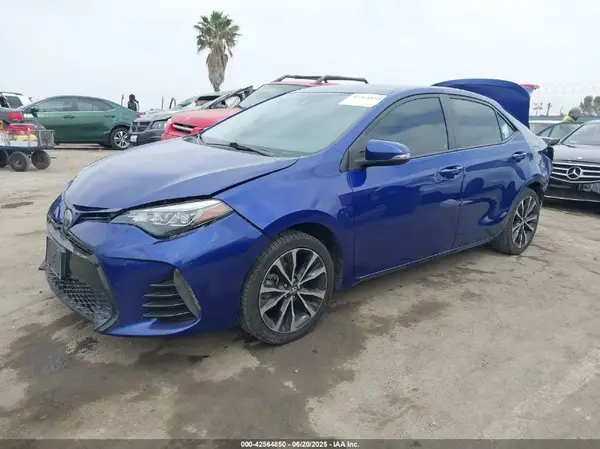 5YFBURHEXHP730842 2017 TOYOTA COROLLA - Image 2