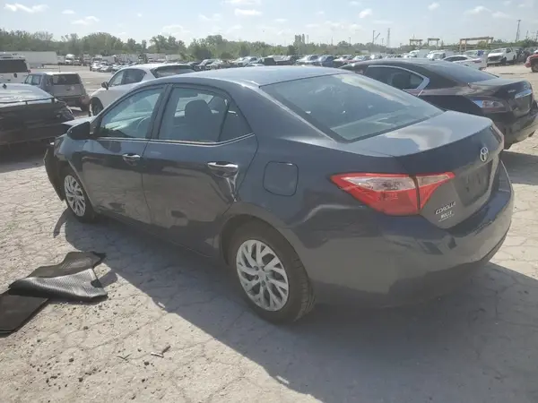 5YFBURHEXHP730873 2017 TOYOTA COROLLA - Image 2
