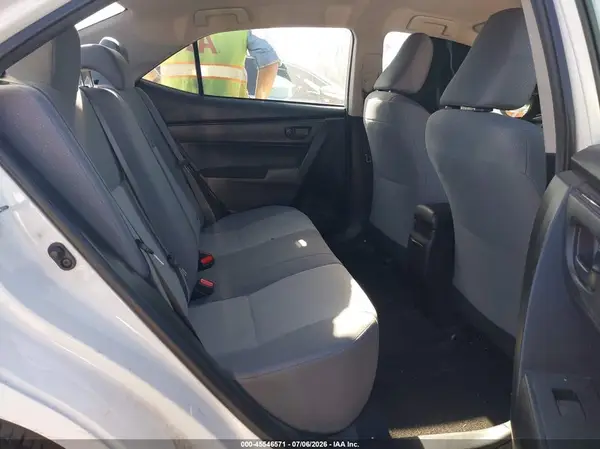 5YFBURHEXHP732431 2017 TOYOTA COROLLA - Image 8