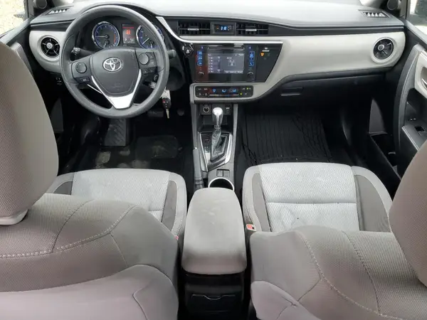 5YFBURHEXHP733370 2017 TOYOTA COROLLA - Image 8