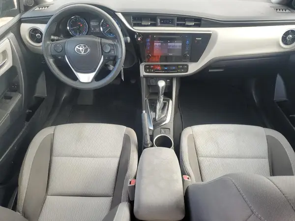 5YFBURHEXHP734812 2017 TOYOTA COROLLA - Image 8