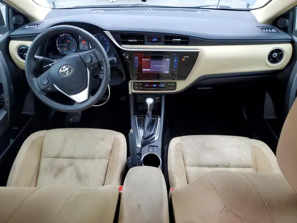 5YFBURHEXHP735054 2017 TOYOTA COROLLA - Image 8