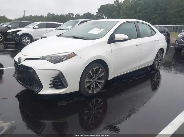 5YFBURHEXHP737533 2017 TOYOTA COROLLA - Image 2