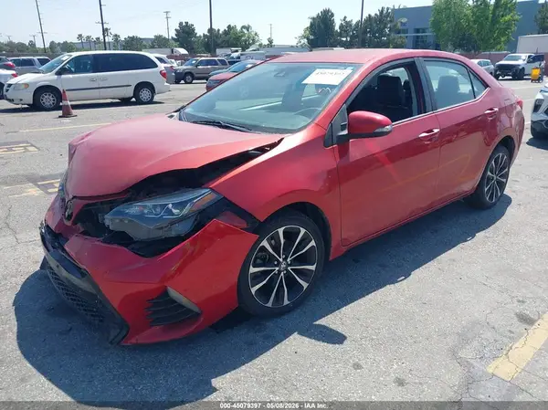 5YFBURHEXJP738042 2018 TOYOTA COROLLA - Image 2