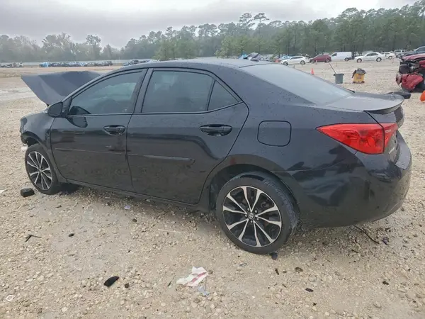 5YFBURHEXJP738686 2018 TOYOTA COROLLA - Image 2