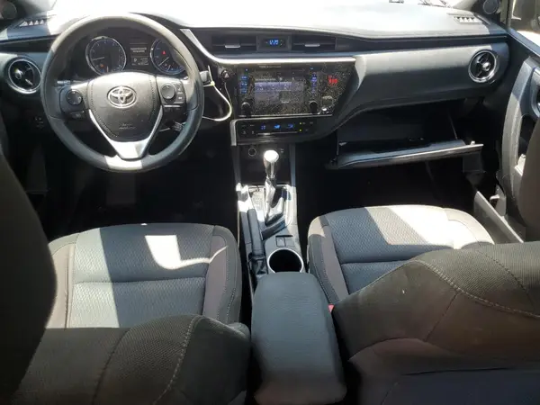 5YFBURHEXJP738901 2018 TOYOTA COROLLA - Image 8