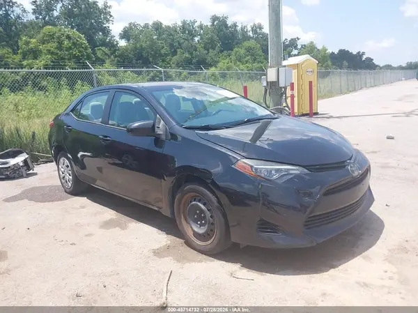 5YFBURHEXJP739224 2018 TOYOTA COROLLA - Image 1