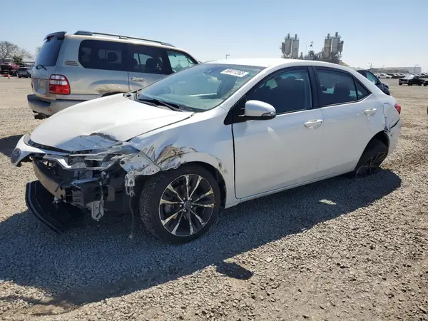 5YFBURHEXJP740406 2018 TOYOTA COROLLA - Image 1