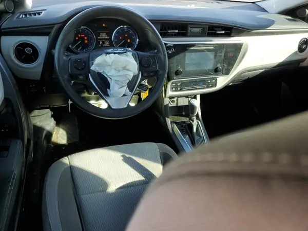 5YFBURHEXJP742527 2018 TOYOTA COROLLA - Image 8