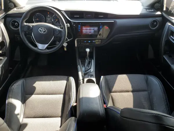 5YFBURHEXJP749123 2018 TOYOTA COROLLA - Image 8