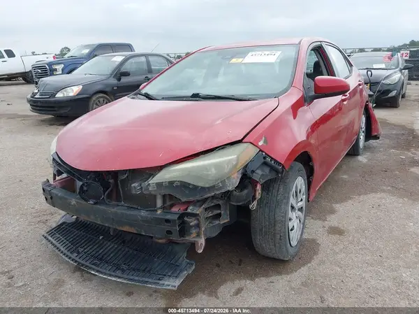 5YFBURHEXJP753589 2018 TOYOTA COROLLA - Image 2