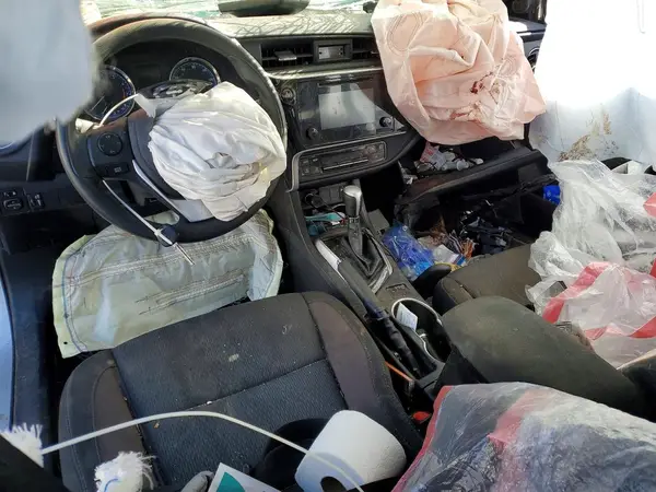 5YFBURHEXJP754175 2018 TOYOTA COROLLA - Image 8