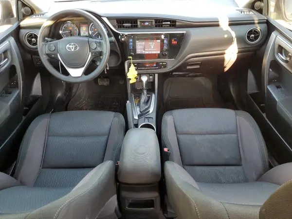 5YFBURHEXJP754239 2018 TOYOTA COROLLA - Image 8