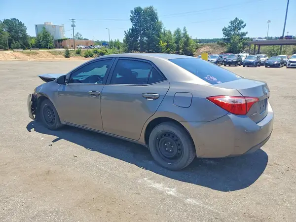 5YFBURHEXJP755374 2018 TOYOTA COROLLA - Image 2
