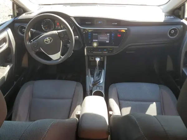 5YFBURHEXJP756203 2018 TOYOTA COROLLA - Image 8